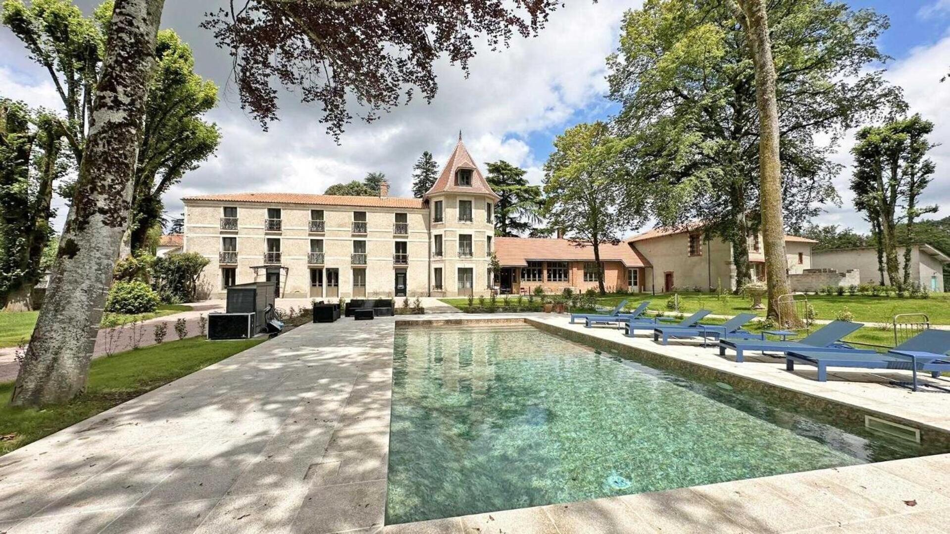 Le Manoir Des Perrieres Bed & Breakfast Rochechouart Eksteriør bilde