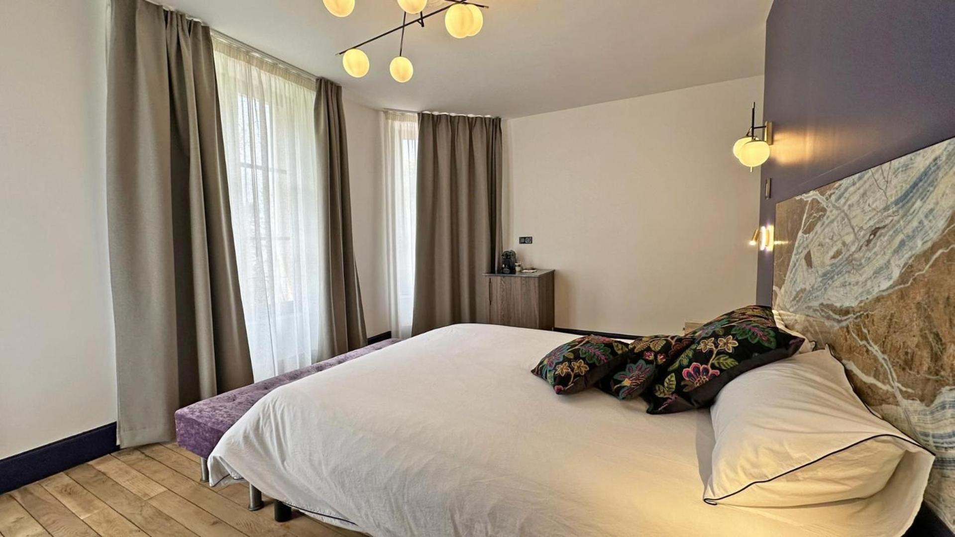 Le Manoir Des Perrieres Bed & Breakfast Rochechouart Eksteriør bilde