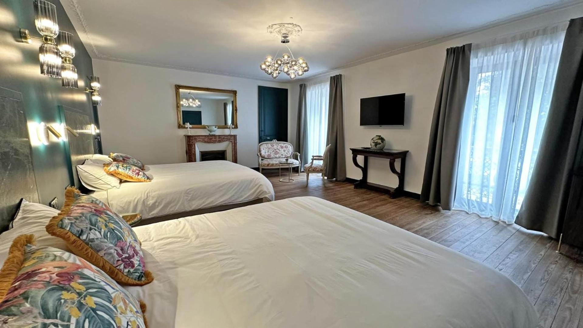 Le Manoir Des Perrieres Bed & Breakfast Rochechouart Eksteriør bilde
