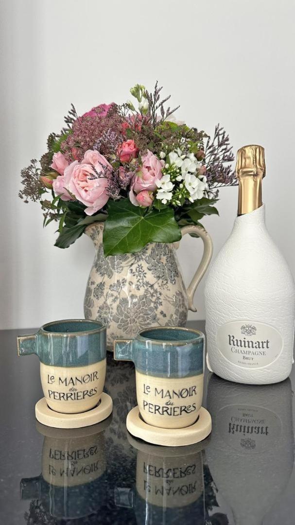 Le Manoir Des Perrieres Bed & Breakfast Rochechouart Eksteriør bilde