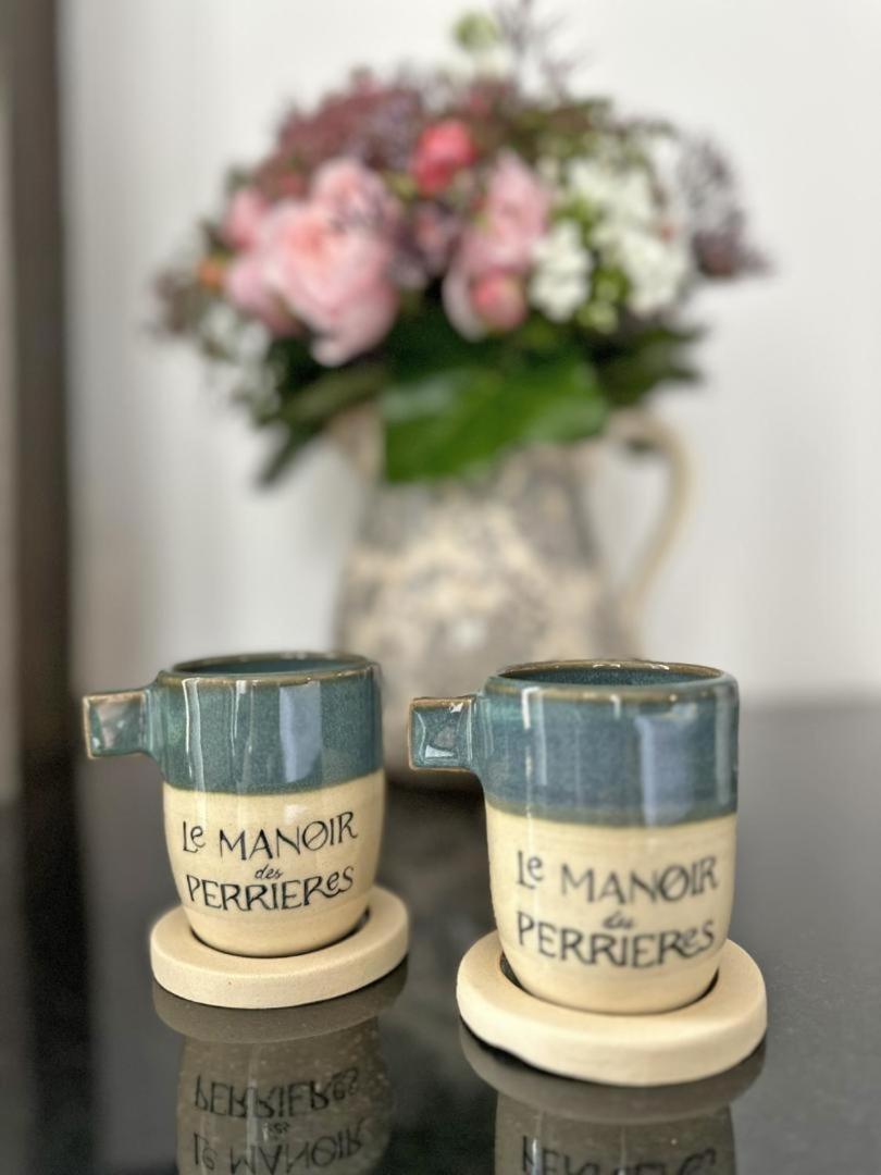 Le Manoir Des Perrieres Bed & Breakfast Rochechouart Eksteriør bilde