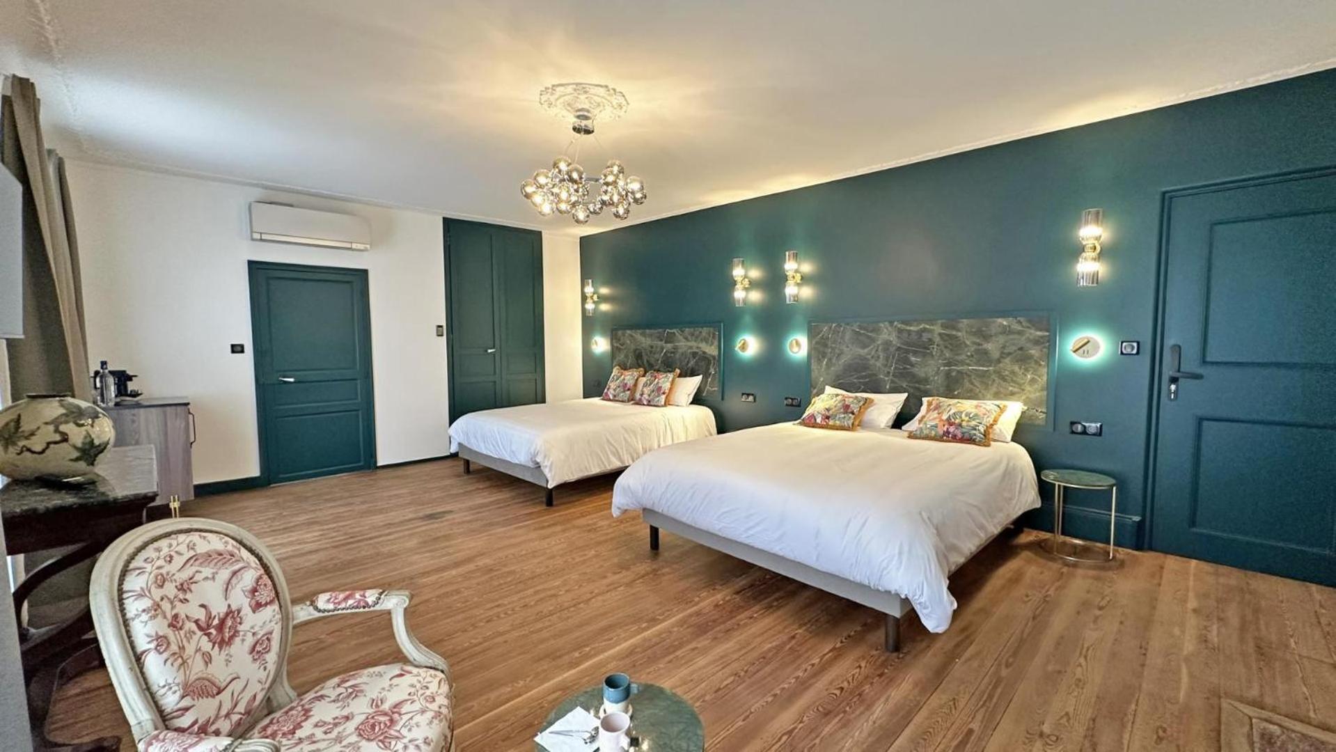 Le Manoir Des Perrieres Bed & Breakfast Rochechouart Eksteriør bilde