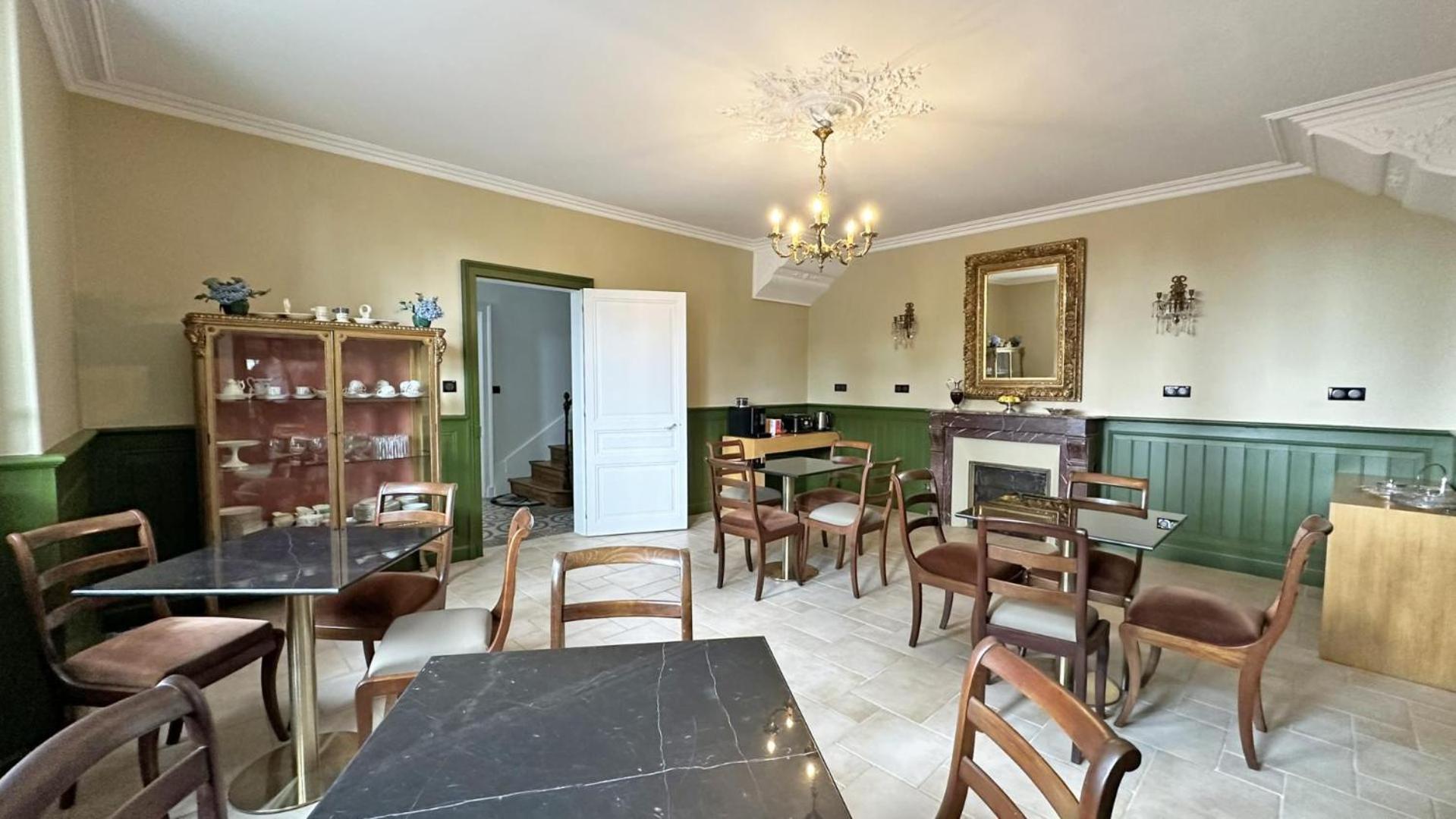 Le Manoir Des Perrieres Bed & Breakfast Rochechouart Eksteriør bilde